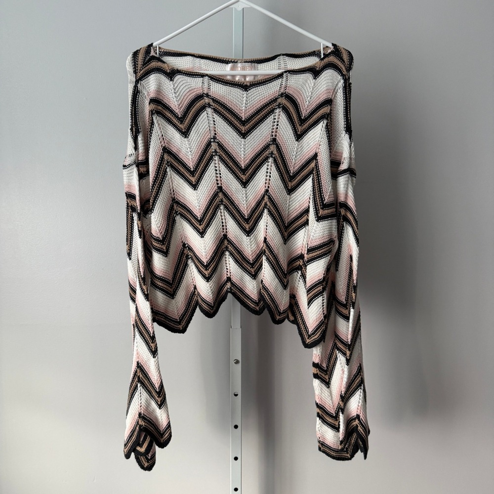 Audrey Parks Francesca's M Pink Chevron Crochet Sweater Bell Sleeve Boho Fest‎